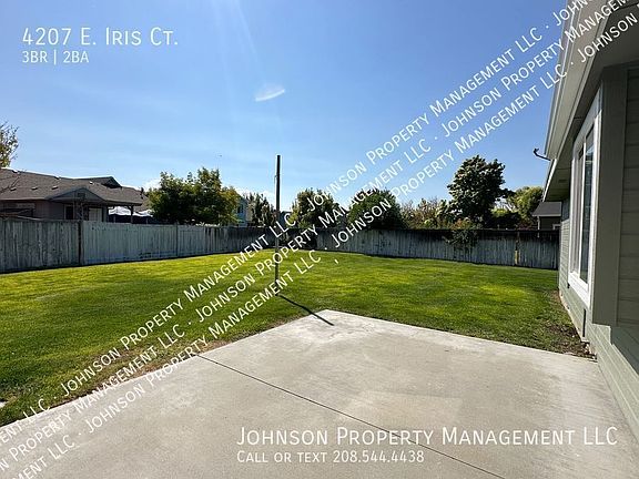 4th image of 4207 E Iris Ct