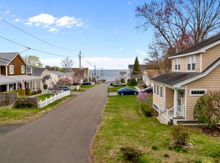 46 Norwood Ave, Milford, CT 06460