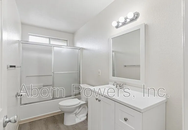 2529 Greenwood Ln #6 — Photo 13