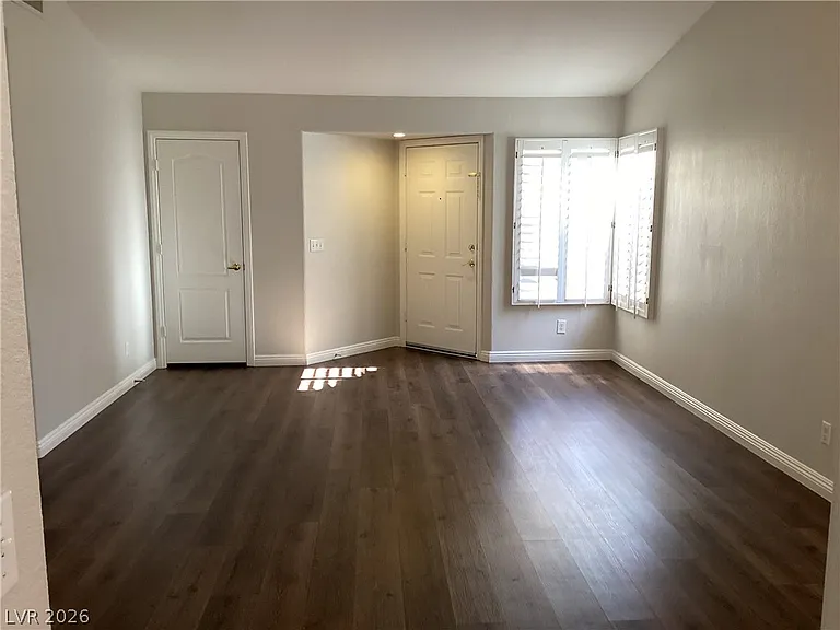 7632 Rockfield Dr — Photo 11