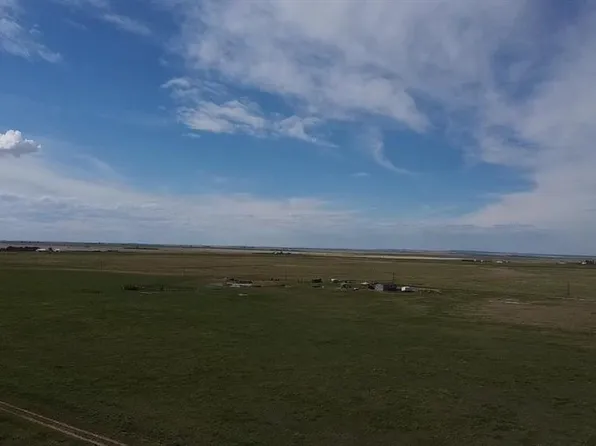 180082 Range Road 255, Vulcan County, AB T0L 0L0