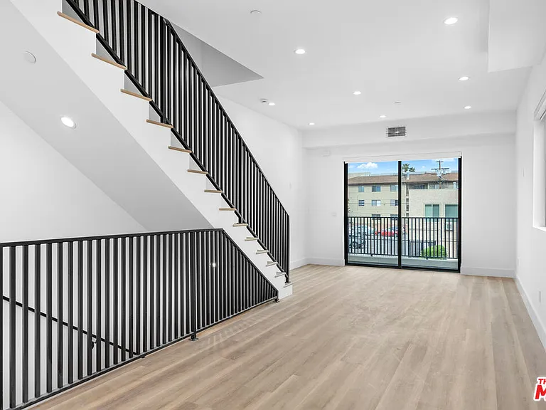 5315 Ben Ave — Photo 8