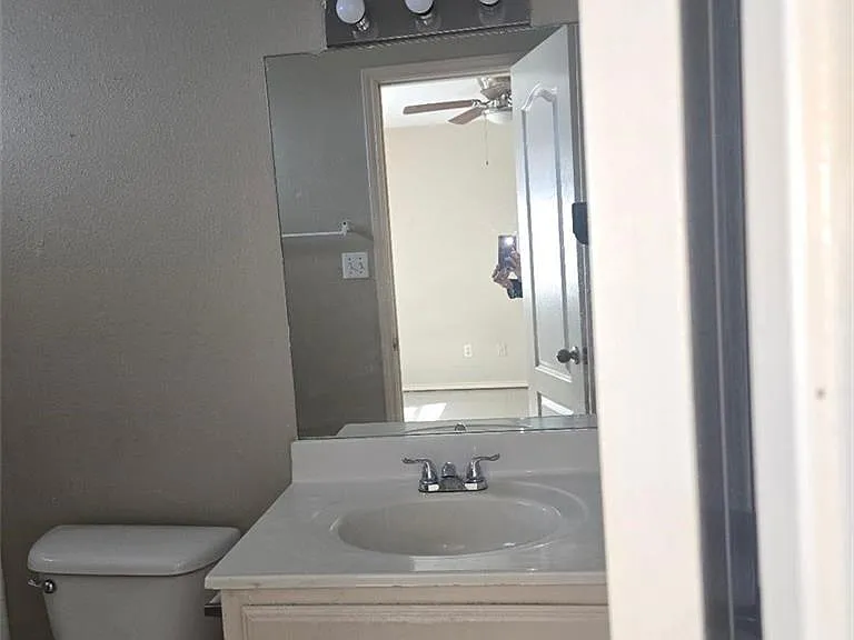 3001 Daffodil Ave #7 — Photo 10