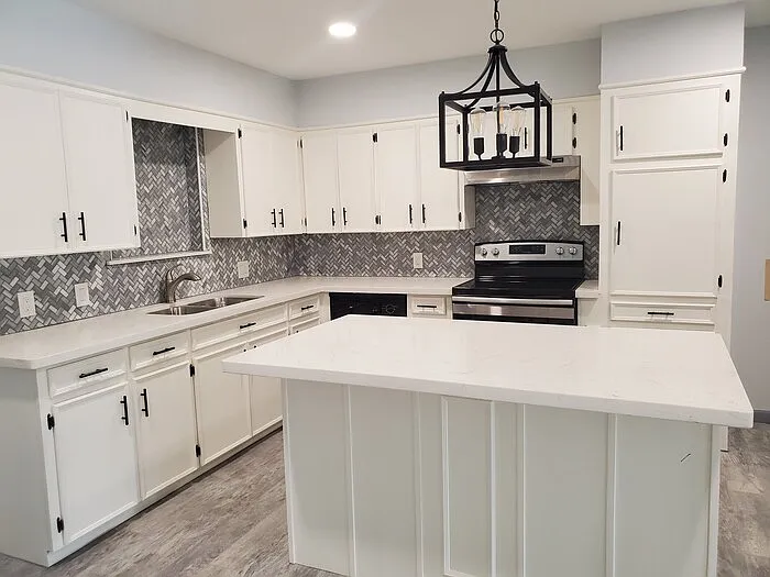 3 bed, 2.0 bath, 1428 sqft, $1,400 — Photo 3