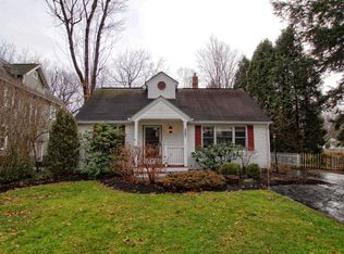 287 Miles Rd, Chagrin Falls, OH 44022