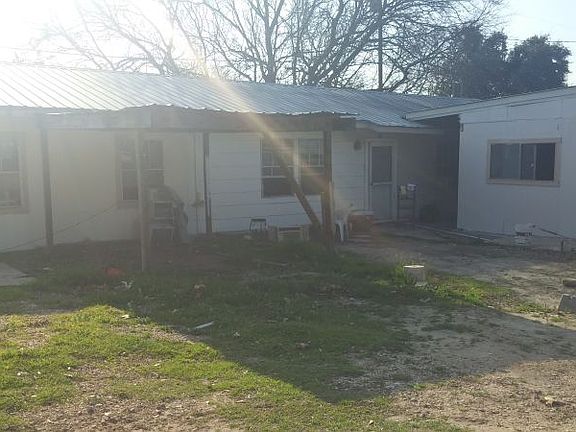4th image of 15401 Delahunty Ln