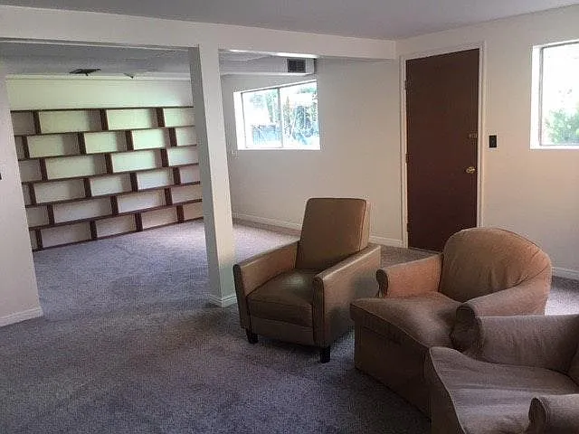 1665 E Phebe Ln — Photo 7