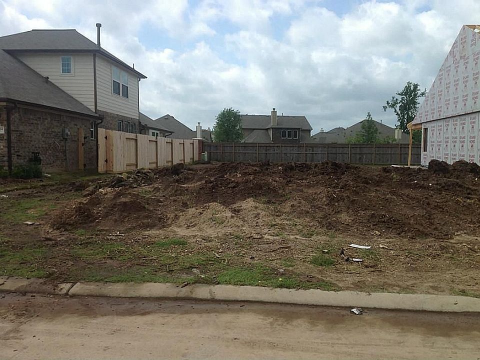 1st image of 6910 Baitland Dr
