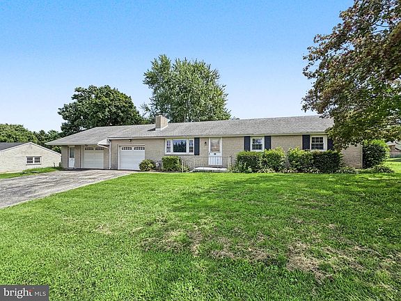 2nd image of 632 Green Valley Rd