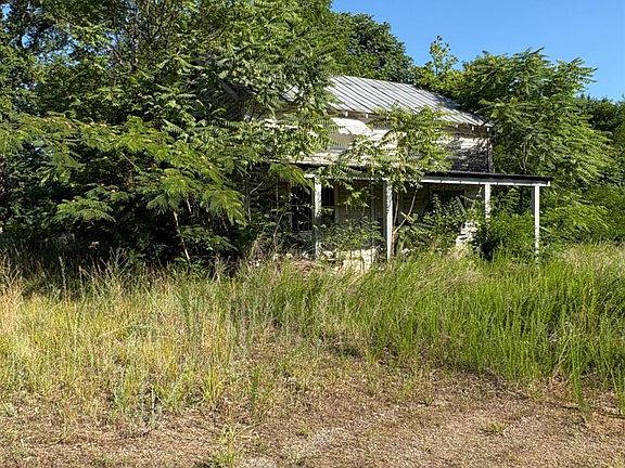 2nd image of 141 Wards Rd