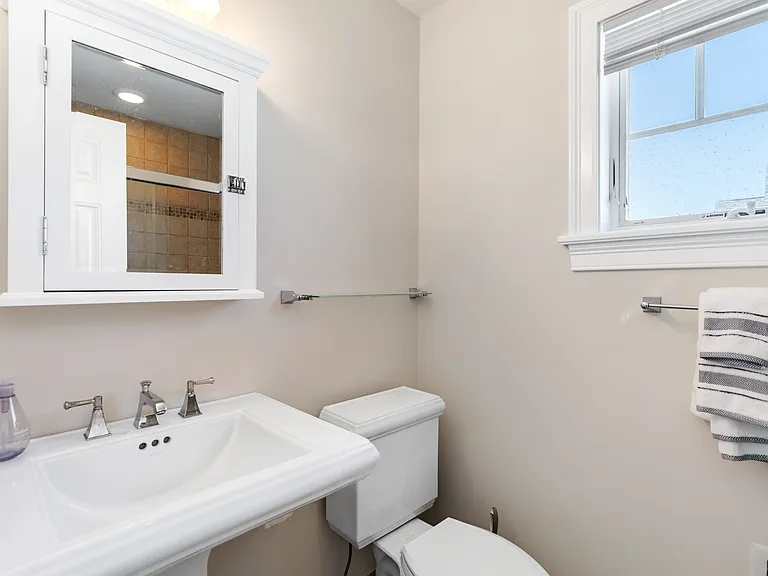 781 Dune Rd — Photo 27