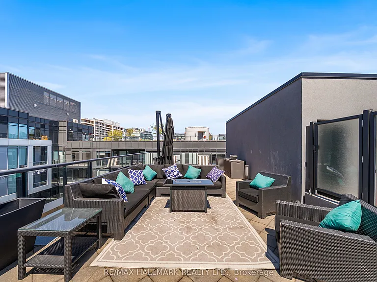 560 Front St W #1105 — Photo 30