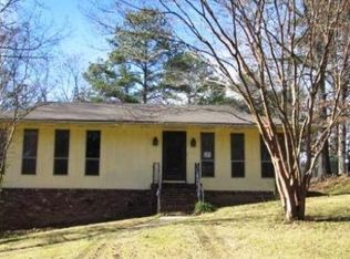 1026 Gail Dr, Adamsville, AL 35005