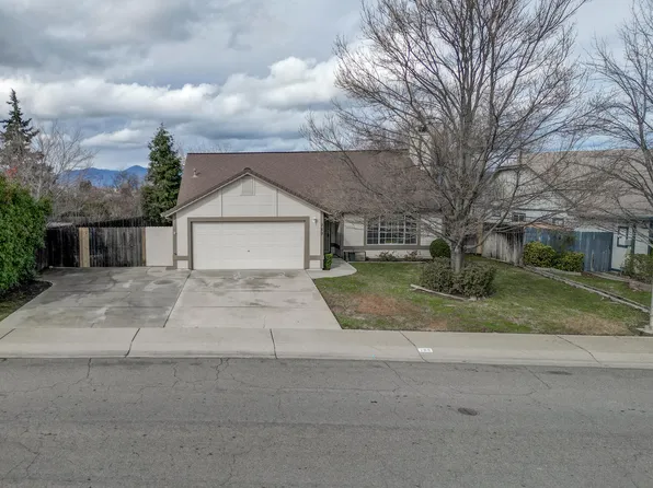 789 Springer Dr, Redding, CA 96003