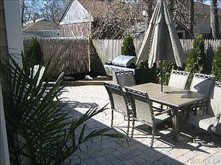 3rd image of 417 Myrtle Ave