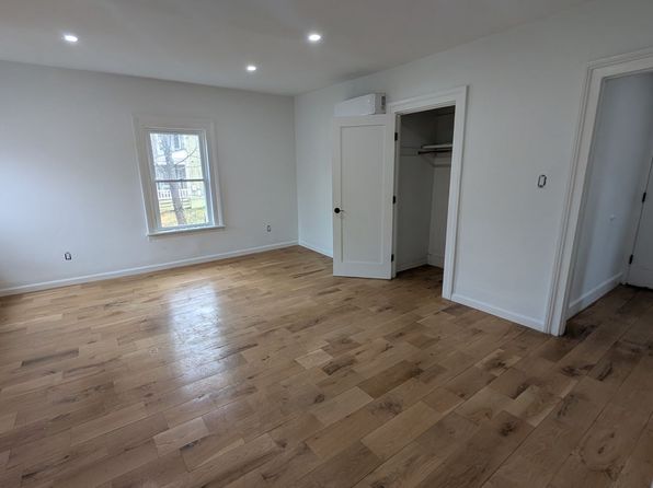 149 Main St APT 1
