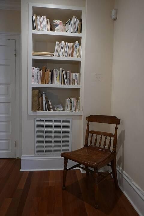2nd image of 813 Clay St