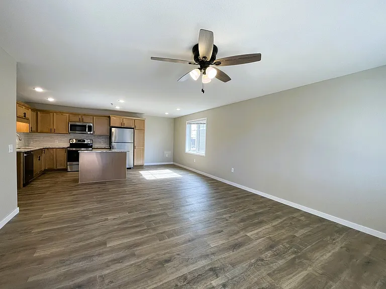 Gateway Place Apartments — Photo 107