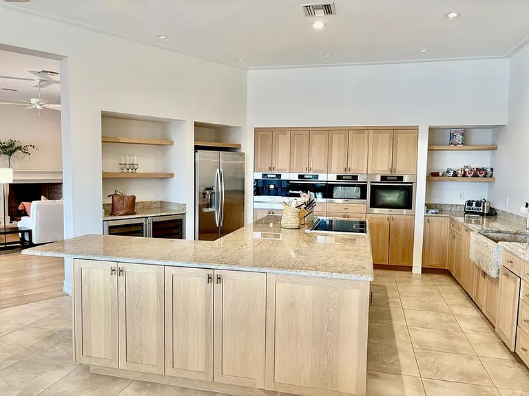 1627 Barbados Ct — Photo 6