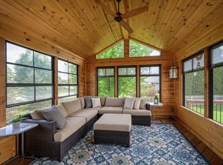1106 Turnberry Ct, Waunakee, WI 53597