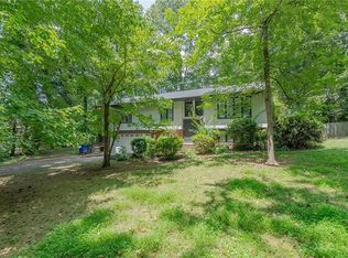 5025 Timbrook Ln, Winston Salem, NC 27103