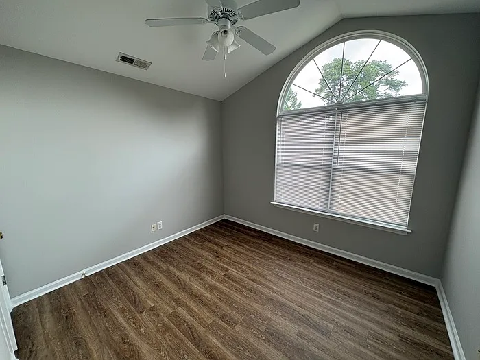 2205 Locksley Woods Dr #E — Photo 10