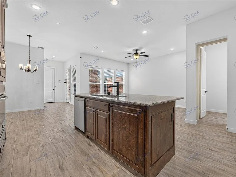 8728 Ice House Dr — Photo 10