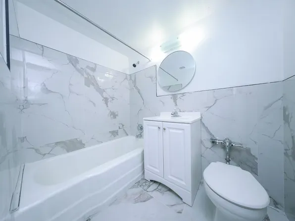 2922 Nostrand Avenue image 8 of 10