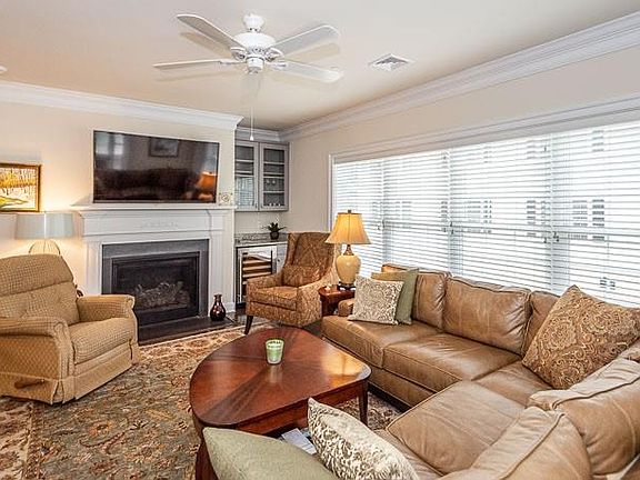 5th image of 1220 Balustrade Blvd Unit 2D