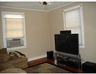 3rd image of 2325 Montpelier St