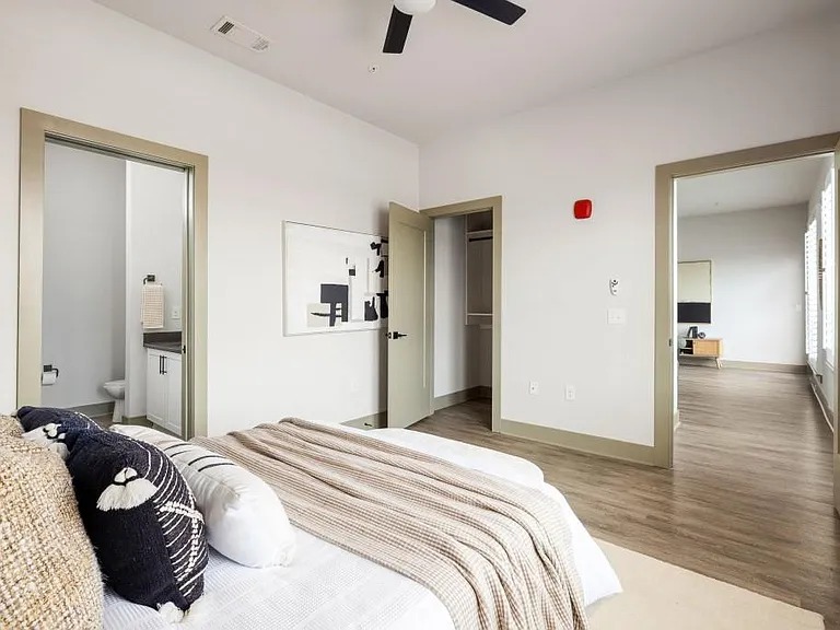764 Memorial Dr SE #15 — Photo 14
