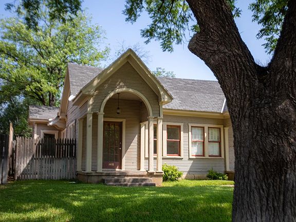 5th image of 1418 W Avenue D