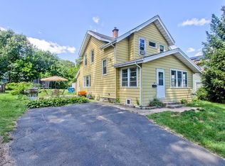18 Hillside Ave, West Springfield, MA 01089