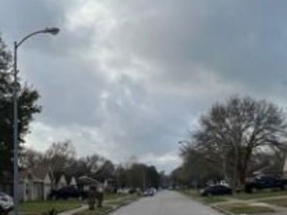 Exterior Neighborhood (street photo)
