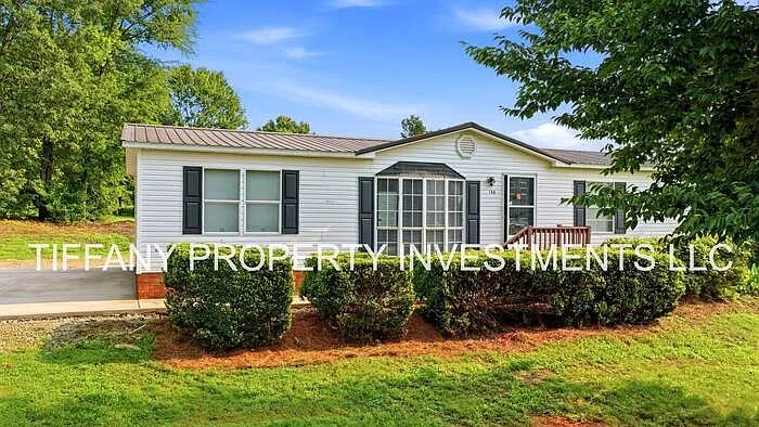 148 Helen Young Dr — Photo 2