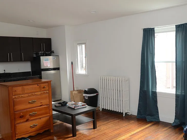 2124 Spruce St #3R — Photo 7