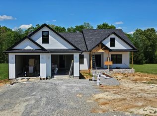 635 Farm Ridge Dr, Cookeville, TN 38506