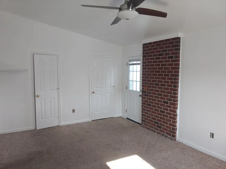 221 S Mesa Dr — Photo 6
