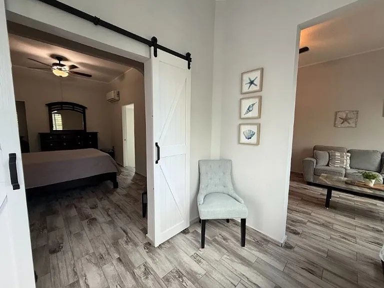 515 Calle Barbe #2B — Photo 7