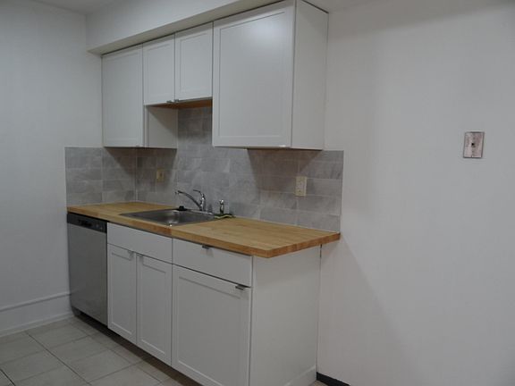 2nd image of 22815 Grove St #37