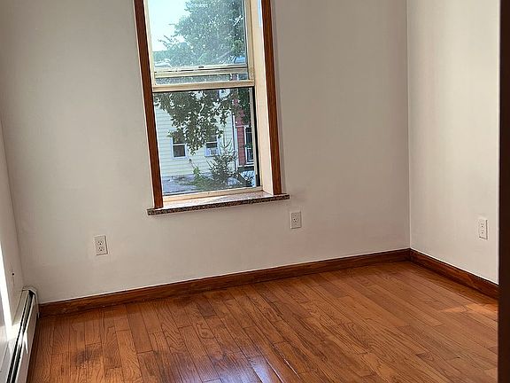 4th image of 446 56th St Floor 3