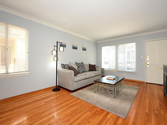 3rd image of 3559 Sawtelle Blvd APT 5