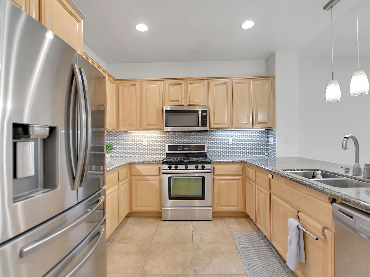 15723 Parkhouse Dr — Photo 4