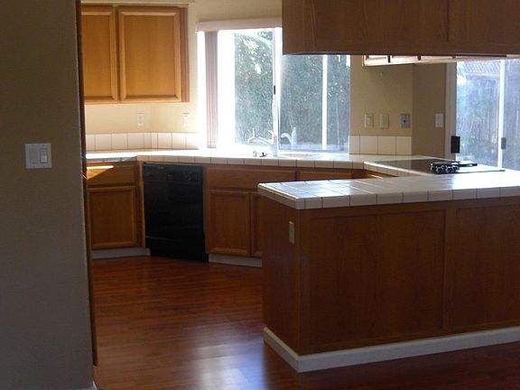 5th image of 1704 Placer Cir
