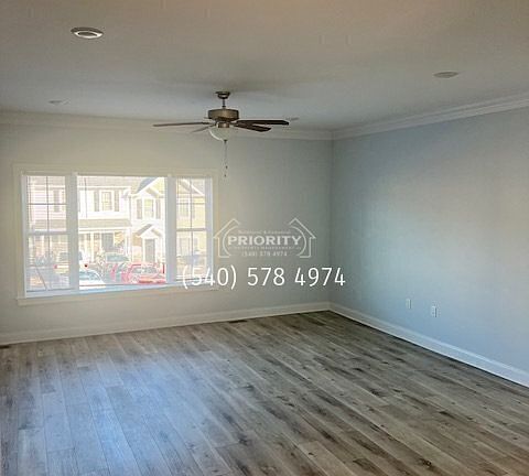 2nd image of 1182 Bluemoon Dr