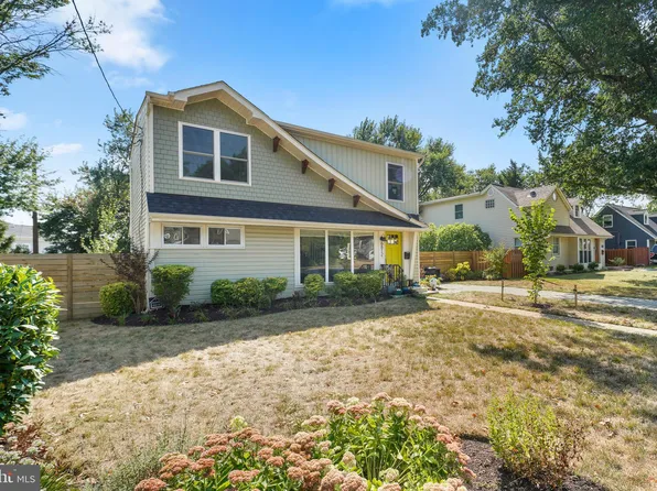 6812 Quander Rd, Alexandria, VA 22307