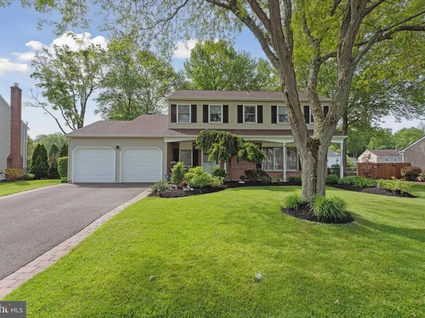 510 Atkinson Ln, Langhorne, PA 19047
