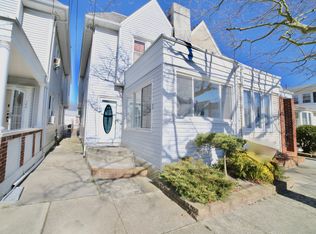 107 N Newport Ave, Ventnor, NJ 08406