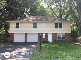 6625 Larsen Ln, Shawnee, KS 66203