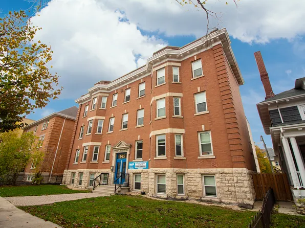 745 Wolseley Ave #5, Winnipeg, MB R3G 1C4